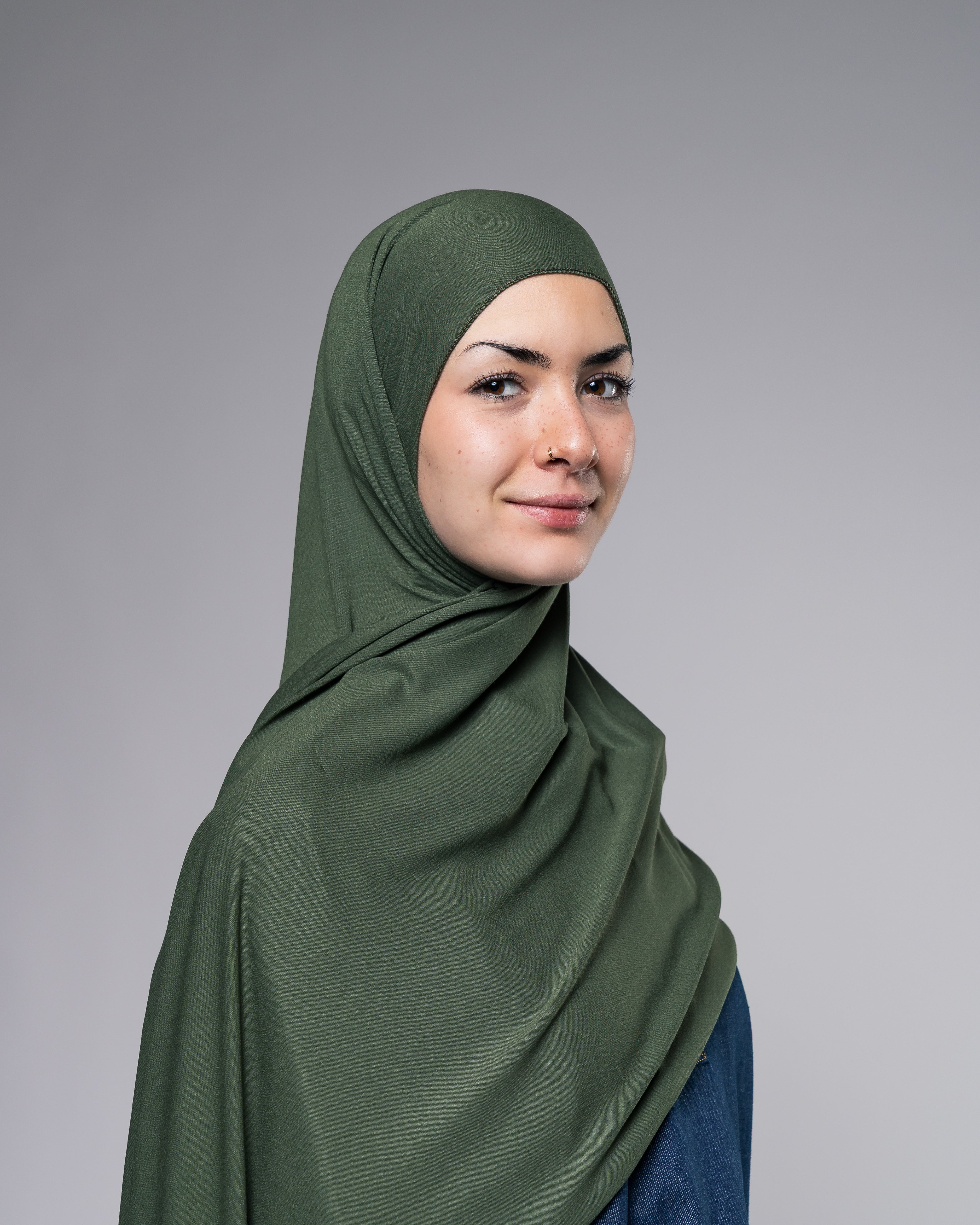 Soft Jersey Hijab in Tannengrün - Zaytouna