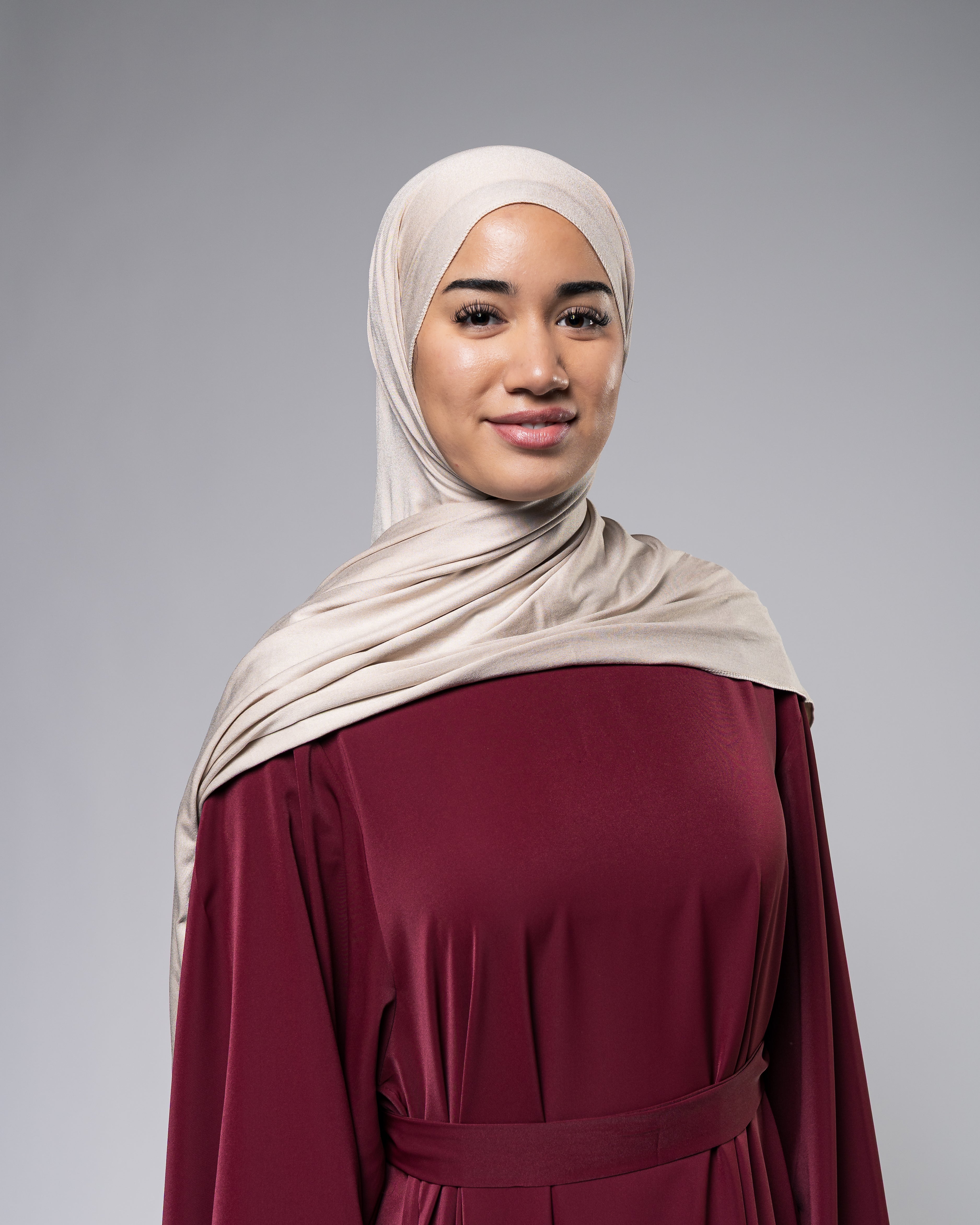 Soft Flow Abaya in Burgundy - Zaytouna