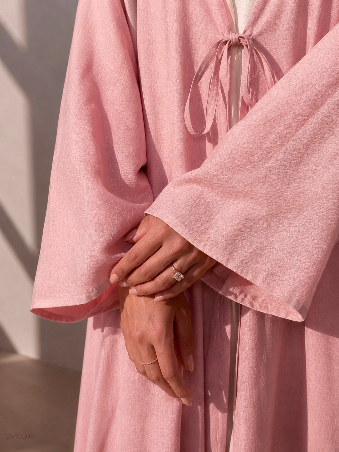 Abaya Luna in Pink - Zaytouna