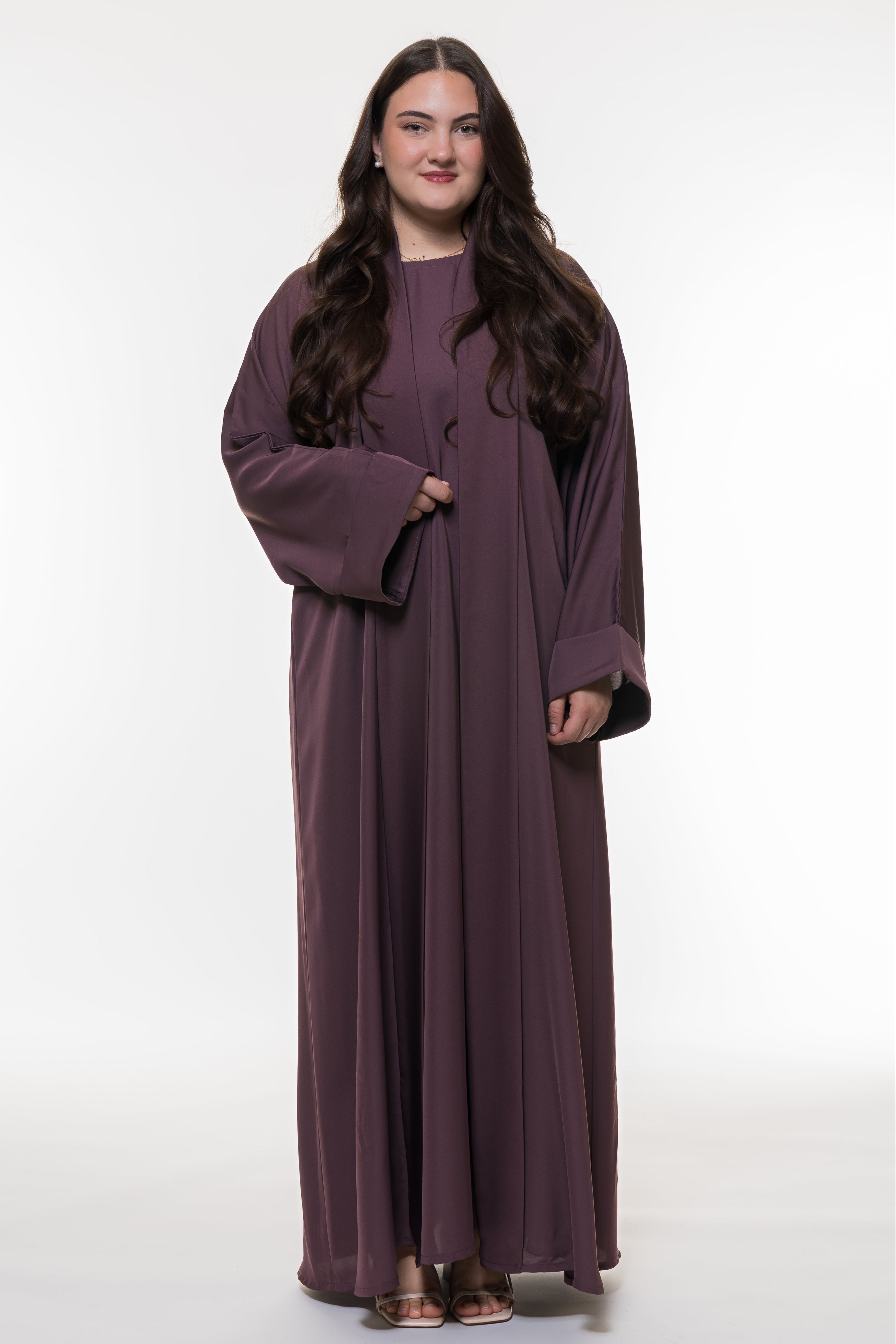 Abaya in Dunklem Mauve – Set aus Hijab & Unterkleid - Zaytouna